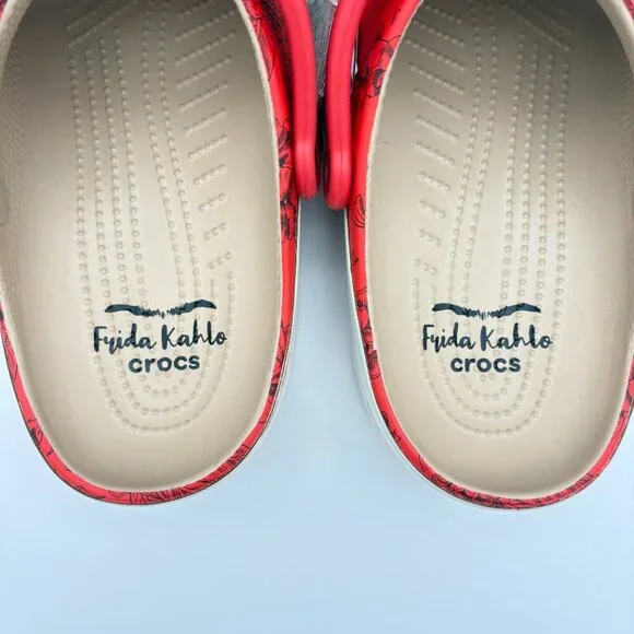NWT Mens Size 11 Frida Kahlo Bone Red Crocs Classic Clogs - Picture 9 of 11